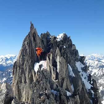 Aiguilles D’entreves Traverse