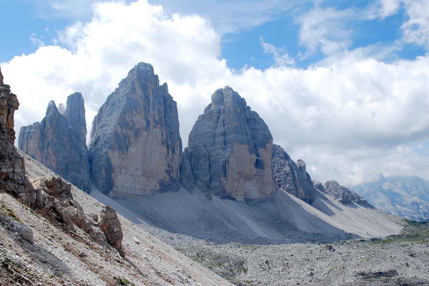 Alta Via delle Dolomiti n. 4 - Tre Cime di Lavaredo Alta Via delle Dolomiti n. 4 - Tre Cime di Lavaredo
