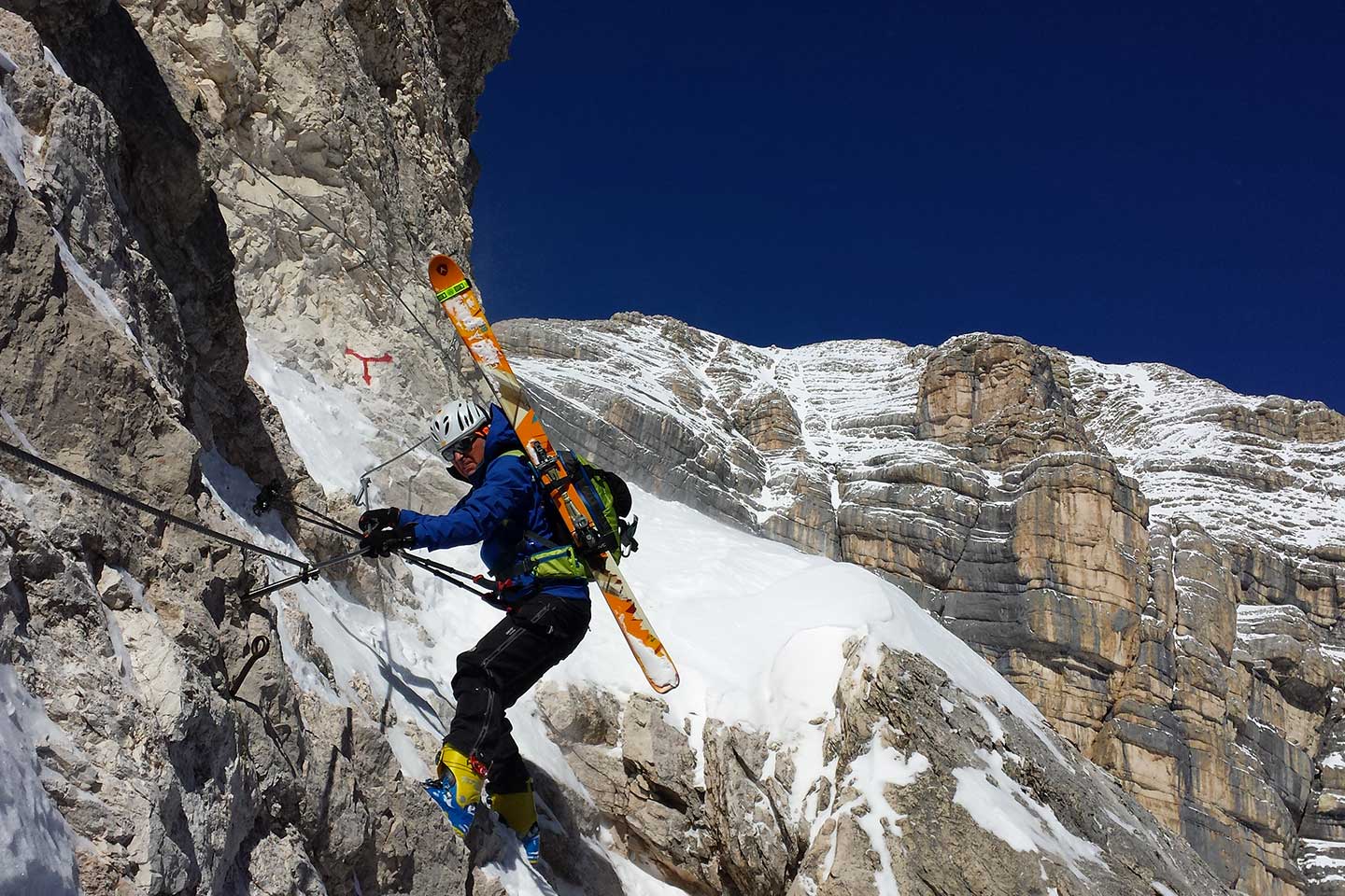 Sci Fuoripista al Bus de Tofana alle Tofane Sci Fuoripista al Bus de Tofana alle Tofane