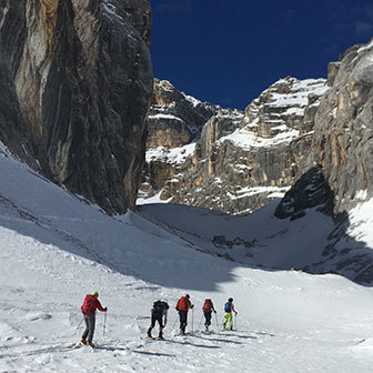 Ski Mountaineering to Croda Rossa d'Ampezzo at Forcella Colfiedo