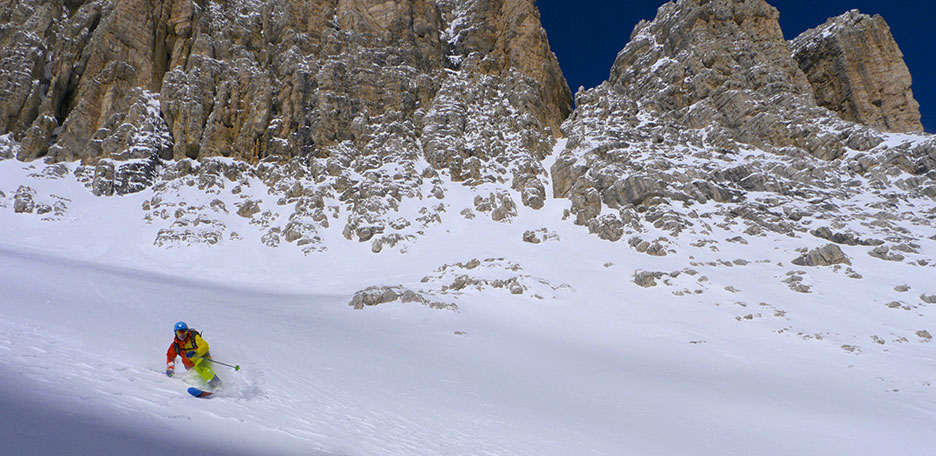 Off-piste Skiing in Val delle Fontane to Piz Boè