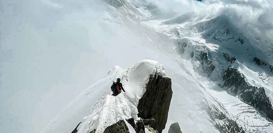 Climb Innominata Ridge in Mont Blanc