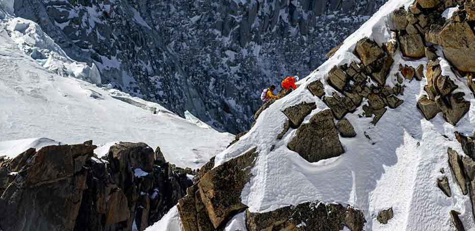 Climb Grandes Jorasses, Pointe Walker Normal Route