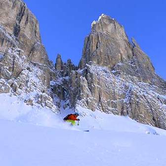 Off-piste Skiing Tour in the Dolomites