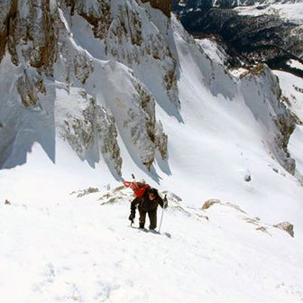 Ski Mountaineering to Cima Ombrettola in the Marmolada - Cima Uomo Range