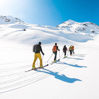 Ski Mountaineering to Pizzo Paradisino