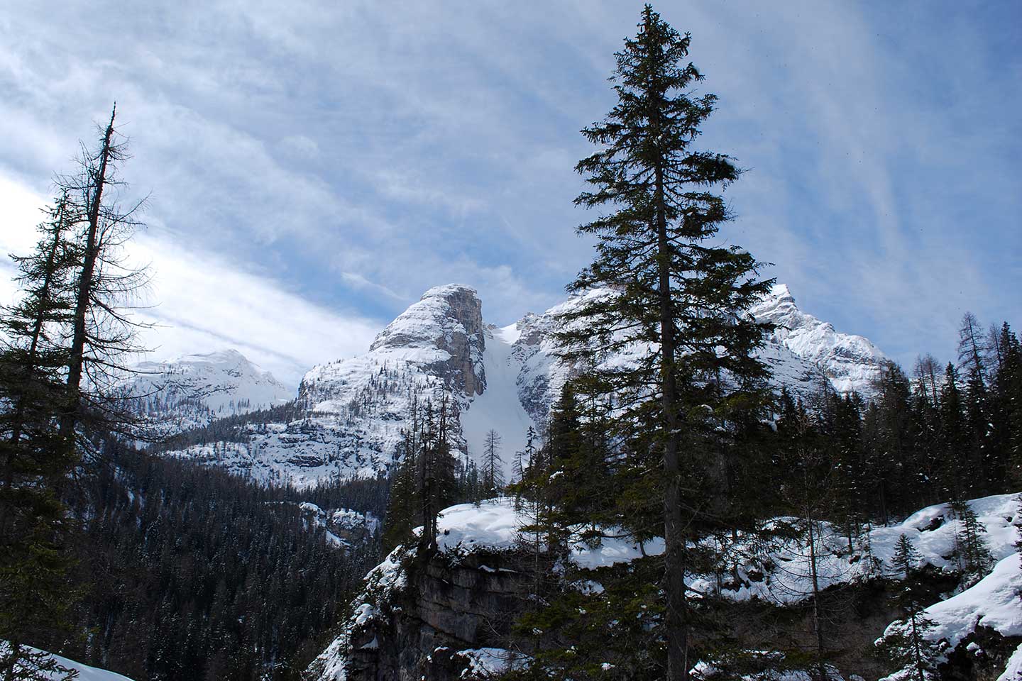 Sci Fuoripista al Vallon de Raola alle Tofane Sci Fuoripista al Vallon de Raola alle Tofane