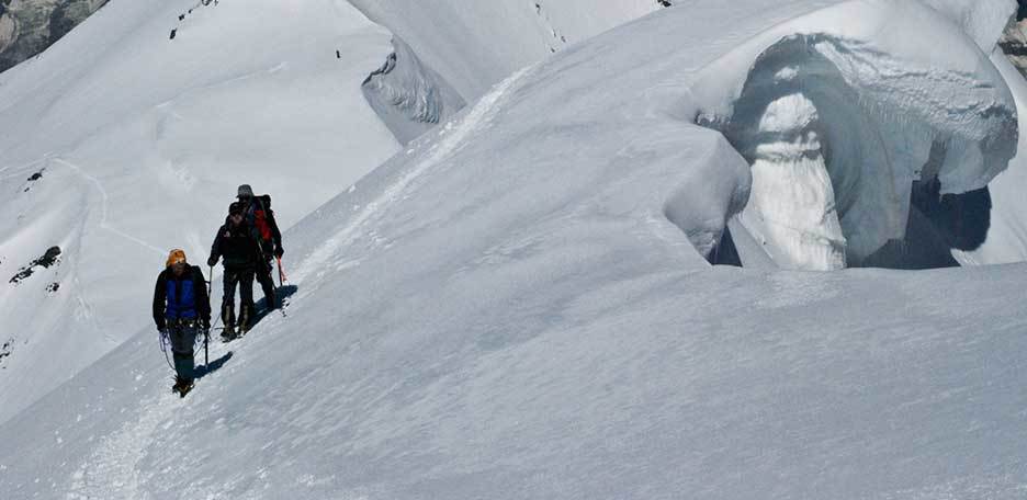 Climbing Roccia Nera from Verra Glacier