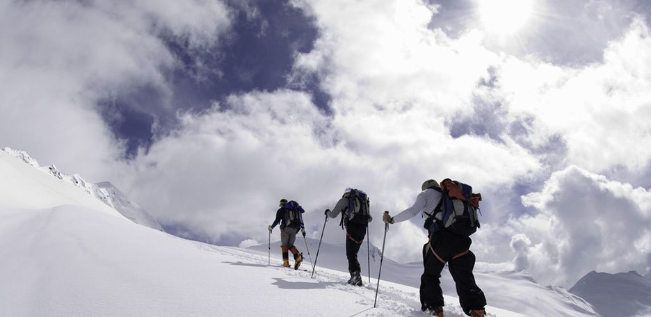 Ski Mountaineering to Corno Bussola, Traverse Palasinaz-Mascognaz