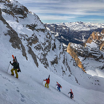 Challenging Ski Mountaineering Excursions in Cortina d'Ampezzo