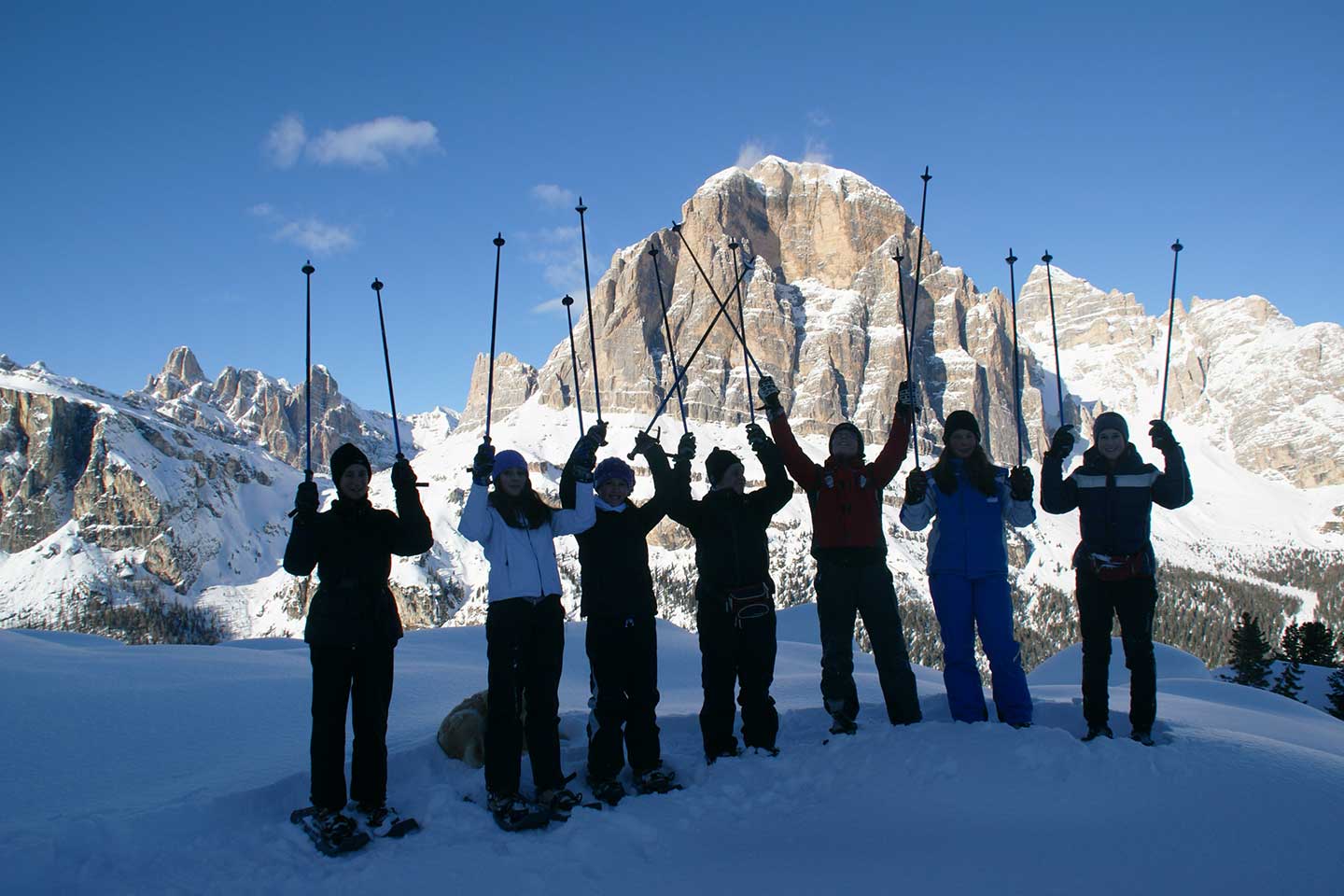 Snowshoeing in Cortina d'Ampezzo, Guided Snowshoes Hiking