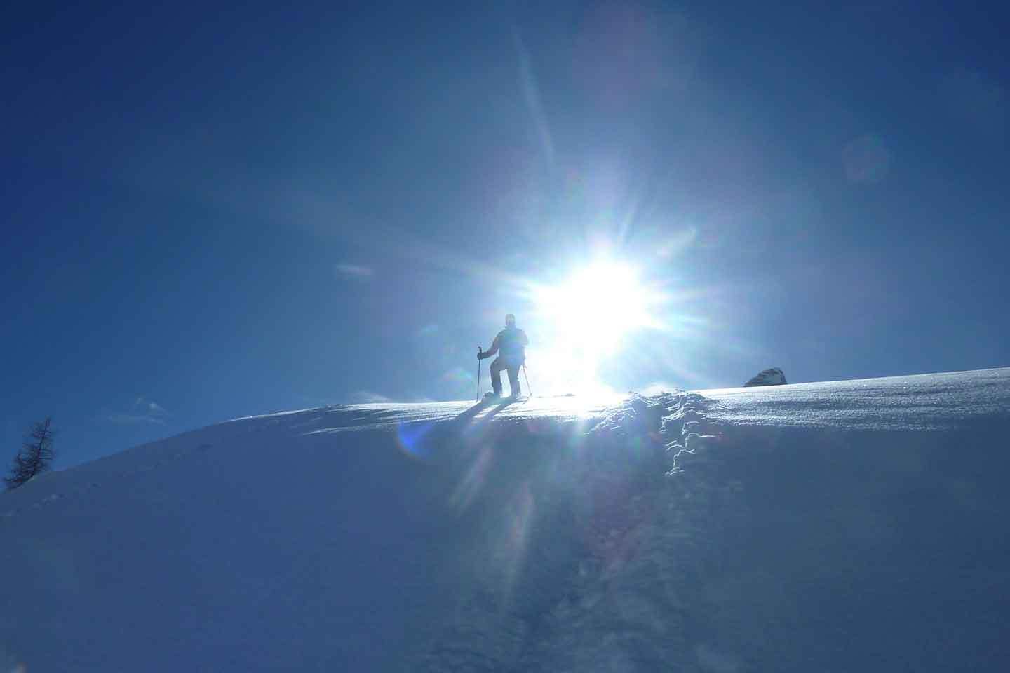 Ciaspolata a Madonna di Campiglio nelle Dolomiti di Brenta