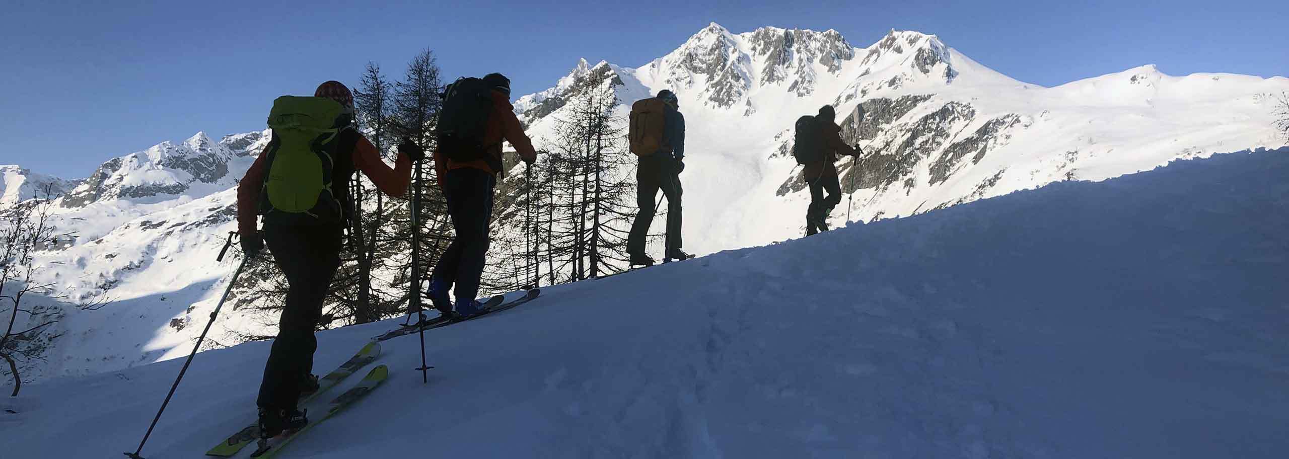 Sci Alpinismo nella Valle del Gran San Bernardo con Guida Alpina