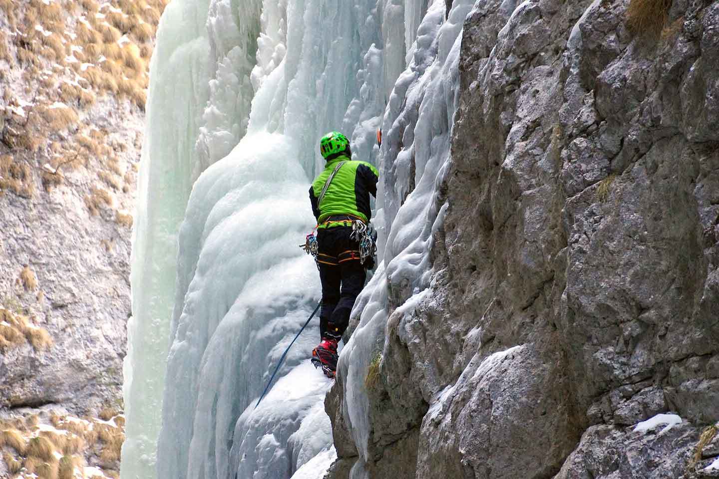 Ice Climbing in Valchiavenna & Valle Spluga