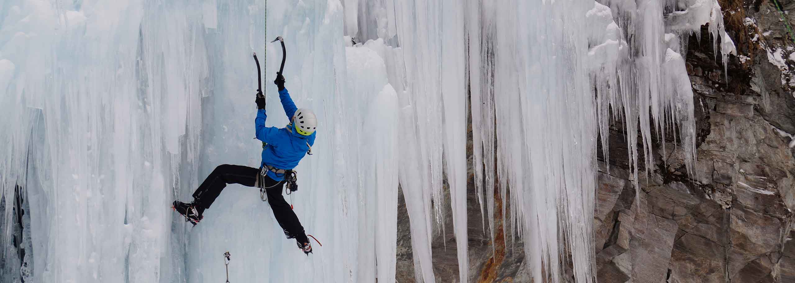 Ice Climbing in Alta Badia, Courses & Multi-pitch Routes