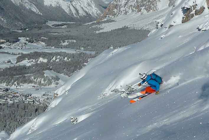 Off-piste Skiing with a Mountain Guide in Cortina d'Ampezzo