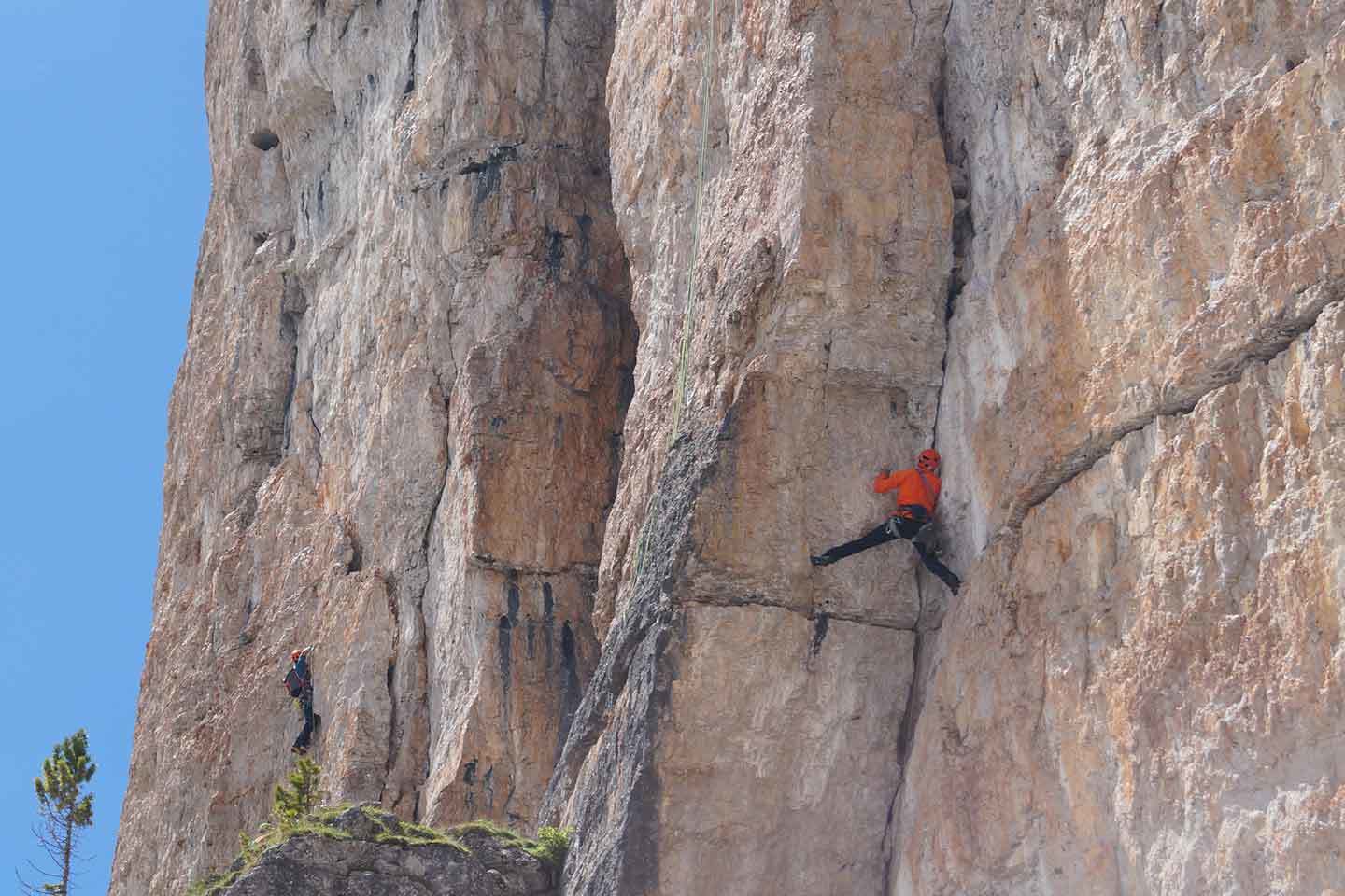 Arrampicata in 5 Torri, Corsi e Vie d'Arrampicata