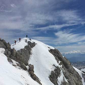 Ski Mountaineering Tour in Abruzzo: Gran Sasso, Majella and Sirente