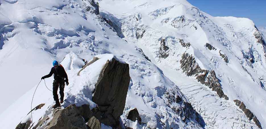 Arête des Cosmiques, Alpinismo all'Aiguille du Midi