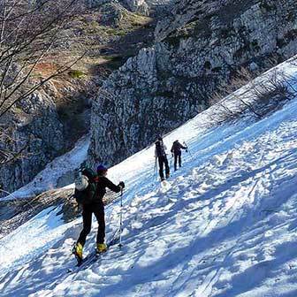 Sci Alpinismo al Monte Amaro per la Rava della Giumenta Bianca