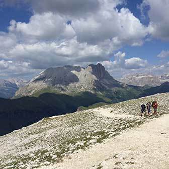 Trekking to Antermoia and Val Duron