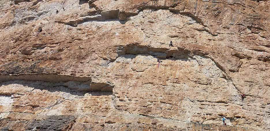 Arrampicata della Via Costantini Apollonio al Pilastro della Tofana di Rozes