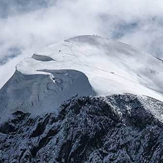 Roccia Nera & Breithorn Traverse