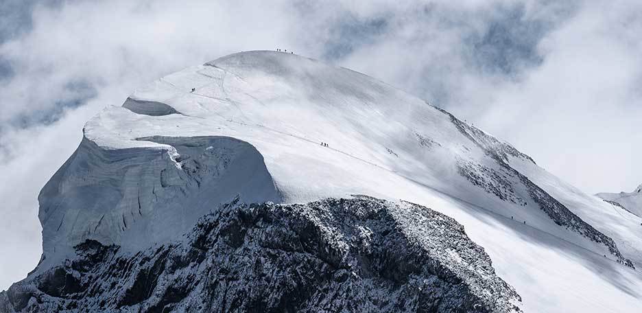 Roccia Nera & Breithorn Traverse