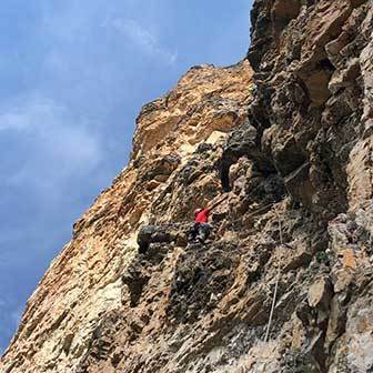 Arrampicata della Via del Buco al Piccolo Lagazuoi