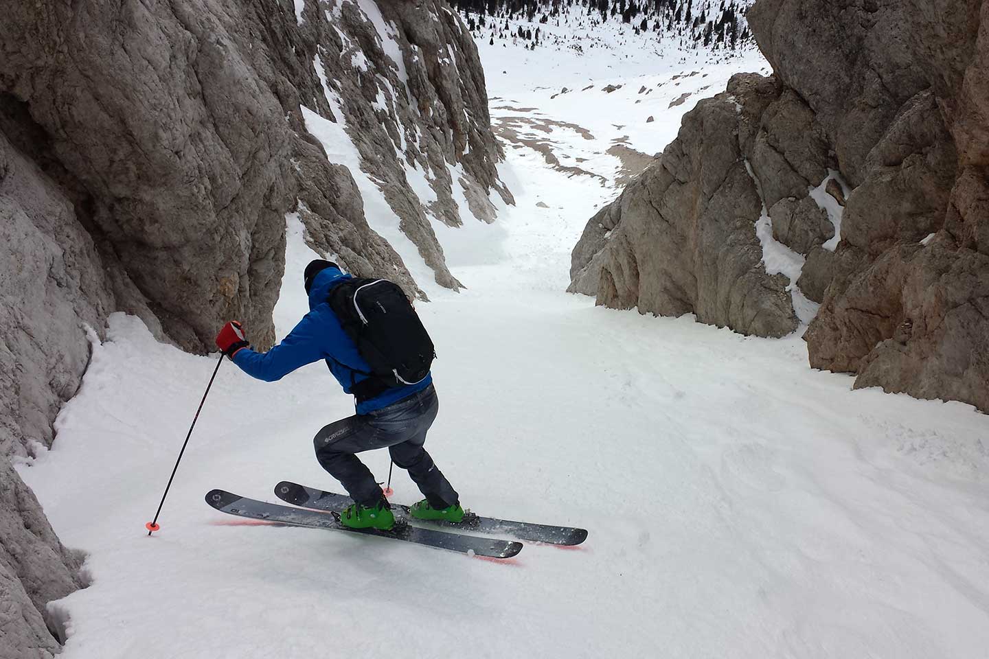 Off-piste Skiing Canalino del Tridente to Tofane