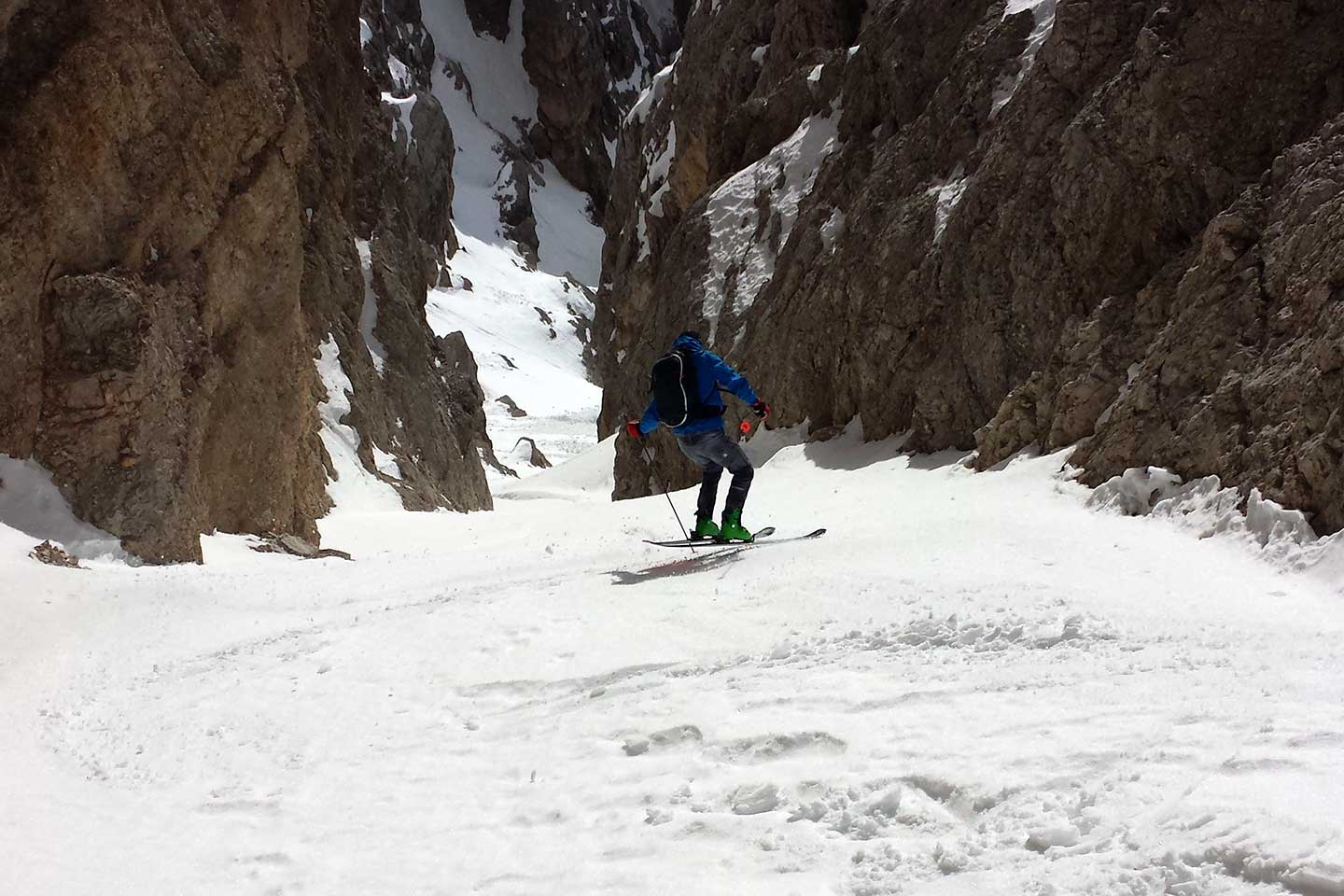 Off-piste Skiing Canalino del Tridente to Tofane