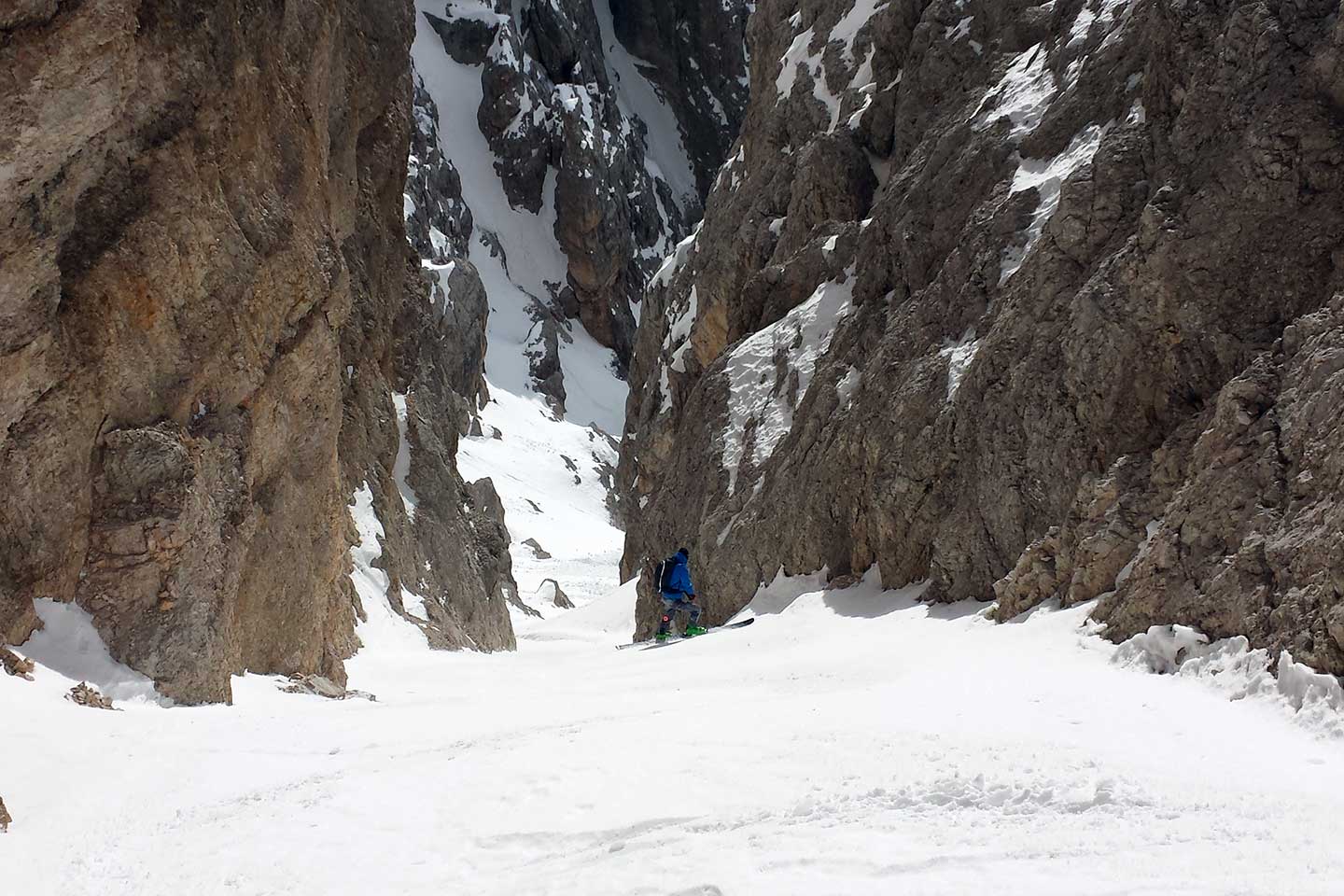 Off-piste Skiing Canalino del Tridente to Tofane