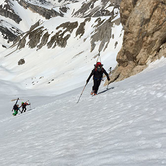 Scialpinismo al Monte Camicia, Vallone di Vradda