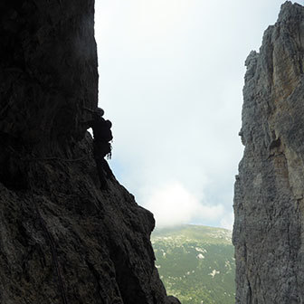 Via Castiglioni alla Torre Venezia, Arrampicata in Civetta