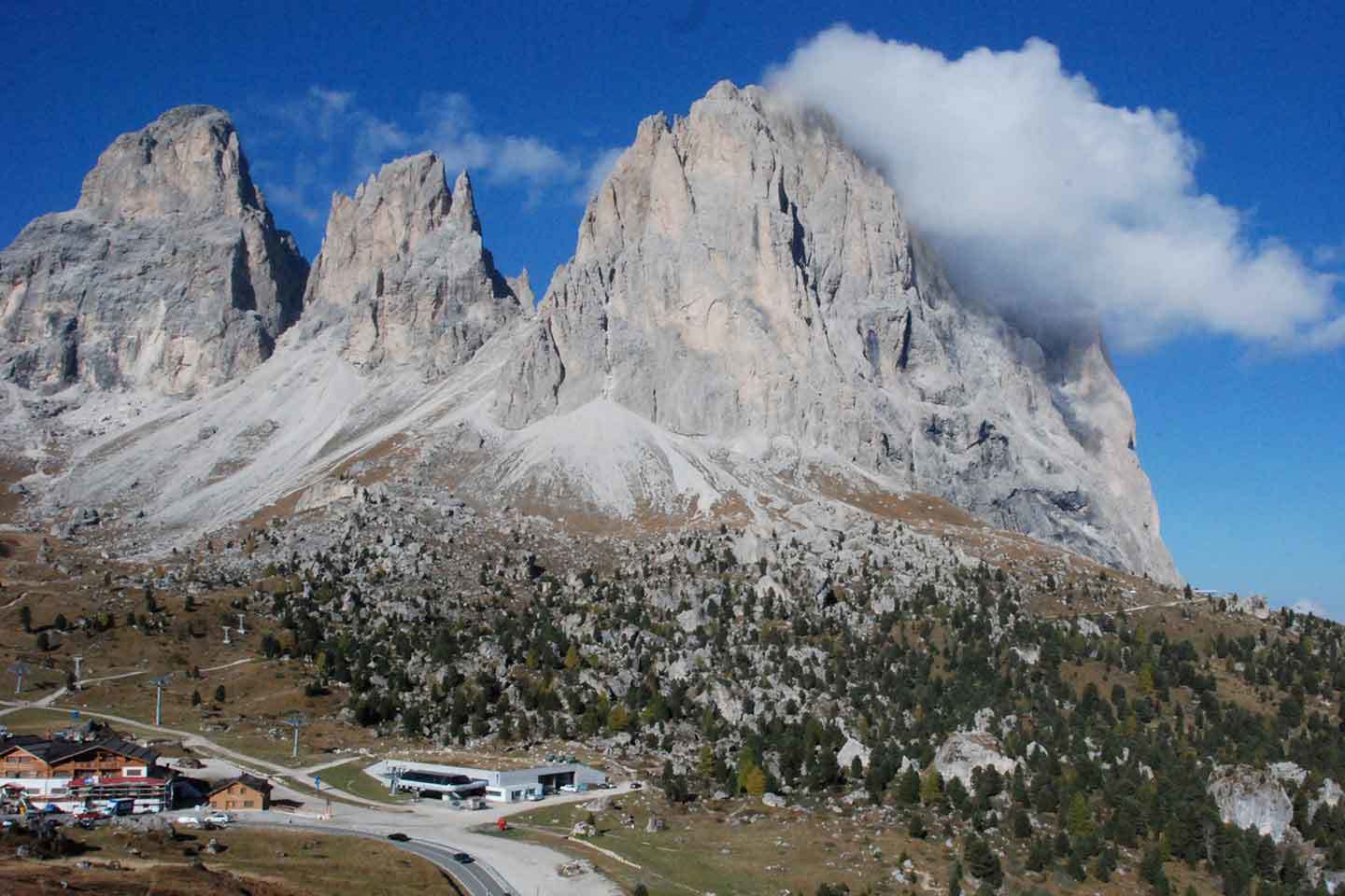 Trekking to Rifugio Comici from Passo Sella