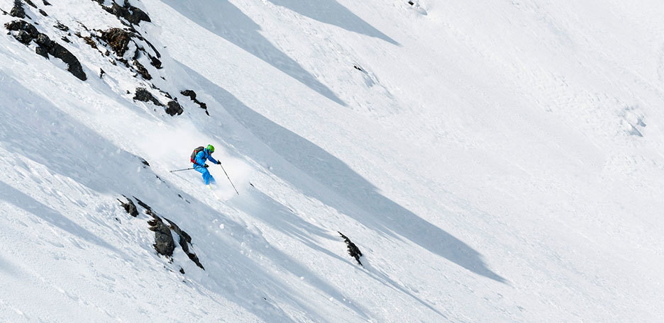 Arp Vieille Off-piste Skiing, Freeride to Vesses Couloirs