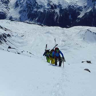 Ski Mountaineering to Monte Fumo in Valle Aurina & Tures