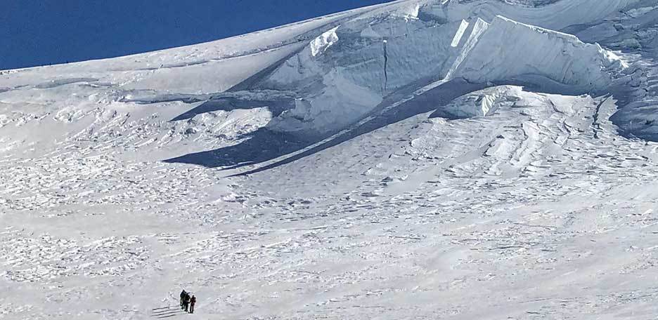 Ski Mountaineering to Punta Giordani