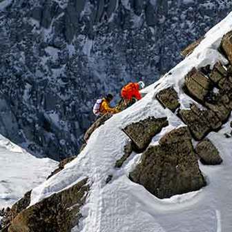 Climb Grandes Jorasses, Pointe Walker Normal Route