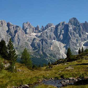 Trekking to Mount Juribrutto from Malga Vallazza