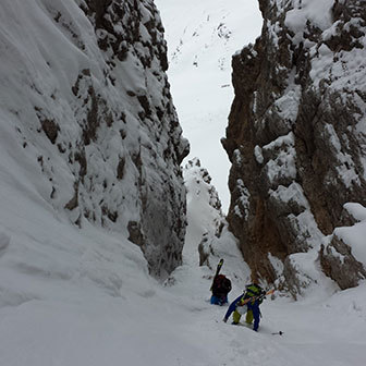 Ski Mountaineering in North Fanis to Canalino della Liberazione
