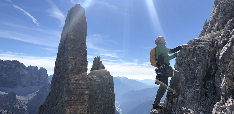 Arrampicata della Via Spigolo Dibona alla Cima Grande di Lavaredo