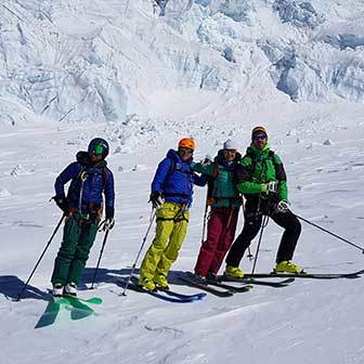 Freeride Skiing Lys Valley or Valle Perduta