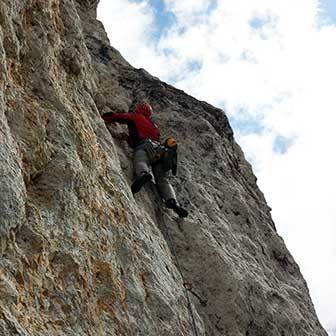 Arrampicata della Via Mamma e Papà alla Ra Gusela