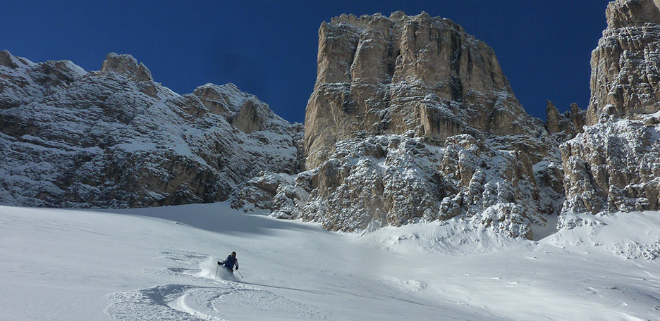 Off-piste Skiing in Val di Mezdì in the Sella Group