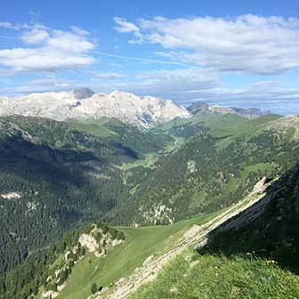 Hiking in Val Monzoni to Malga Monzoni