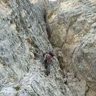 Via Normale alla Torre Venezia, Arrampicata in Civetta