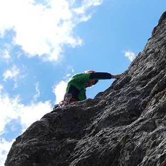 Via Piccola Micheluzzi al Piz Ciavazes, Arrampicata nel Sella