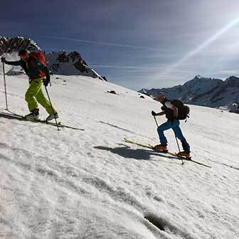 Sci Alpinismo al Pizzo Rosso Piccolo in Valle Aurina & Tures