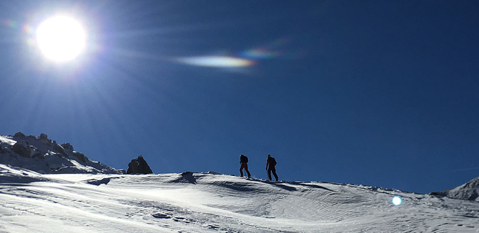 Snowshoeing to Rocchetta di Prendera